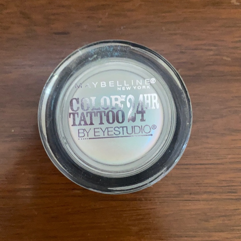 Maybelline color tattoo limited edition #20 waves of white